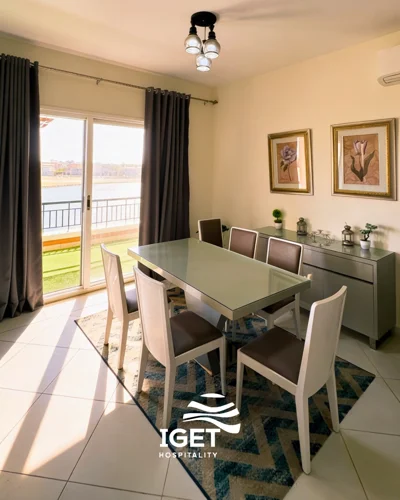 Image of Elegant Ground Chalet in Verdi – Lake & Golf View